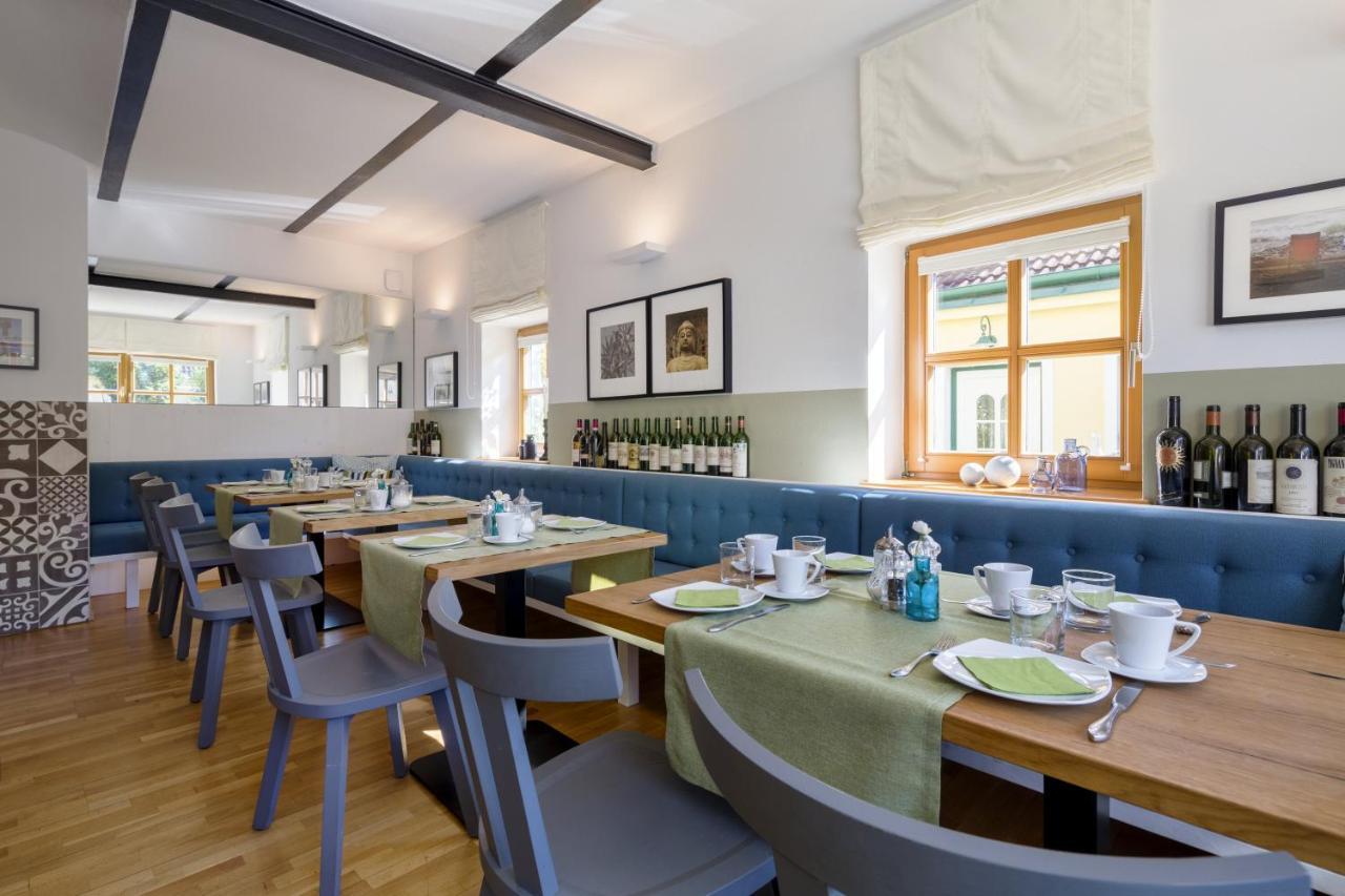 Weingut & Gaestezimmer Edelmann Göttlesbrunn Екстериор снимка